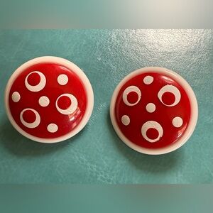 Vintage 1980s Red and White Circle Earrings w/ clip backs
